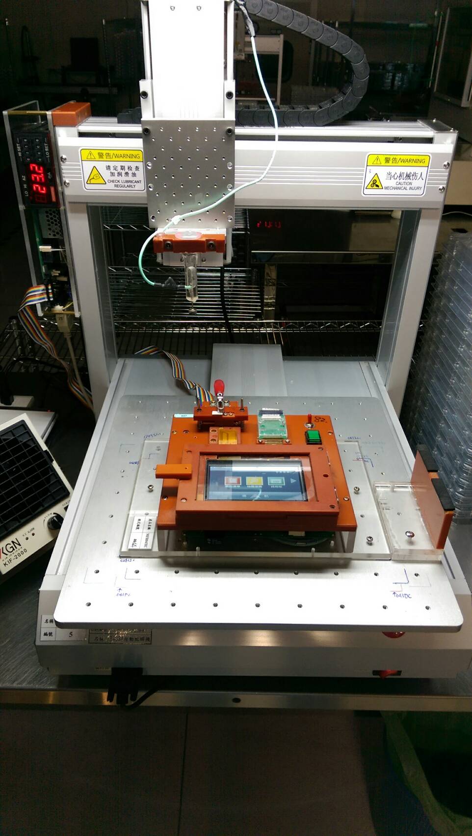 Touch Panel Testing LCD 檢測製造廠以精密檢驗儀器確保高品質產品 - 龐誼科技